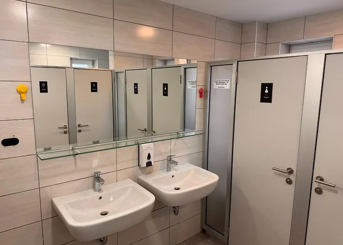 Railwayrooms22 Hostel Ljubljana