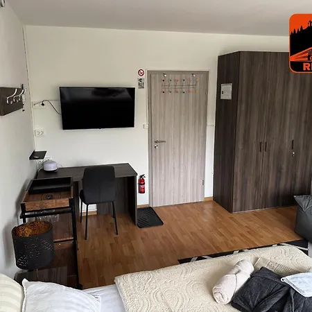 Railwayrooms22 Hostel Ljubljana