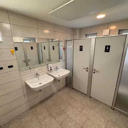 Railwayrooms22 Auberge de jeunesse Ljubljana