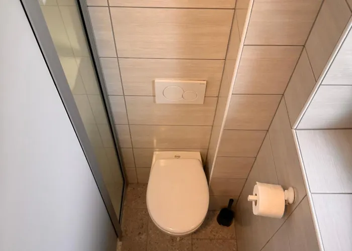 Railwayrooms22 * Laibach